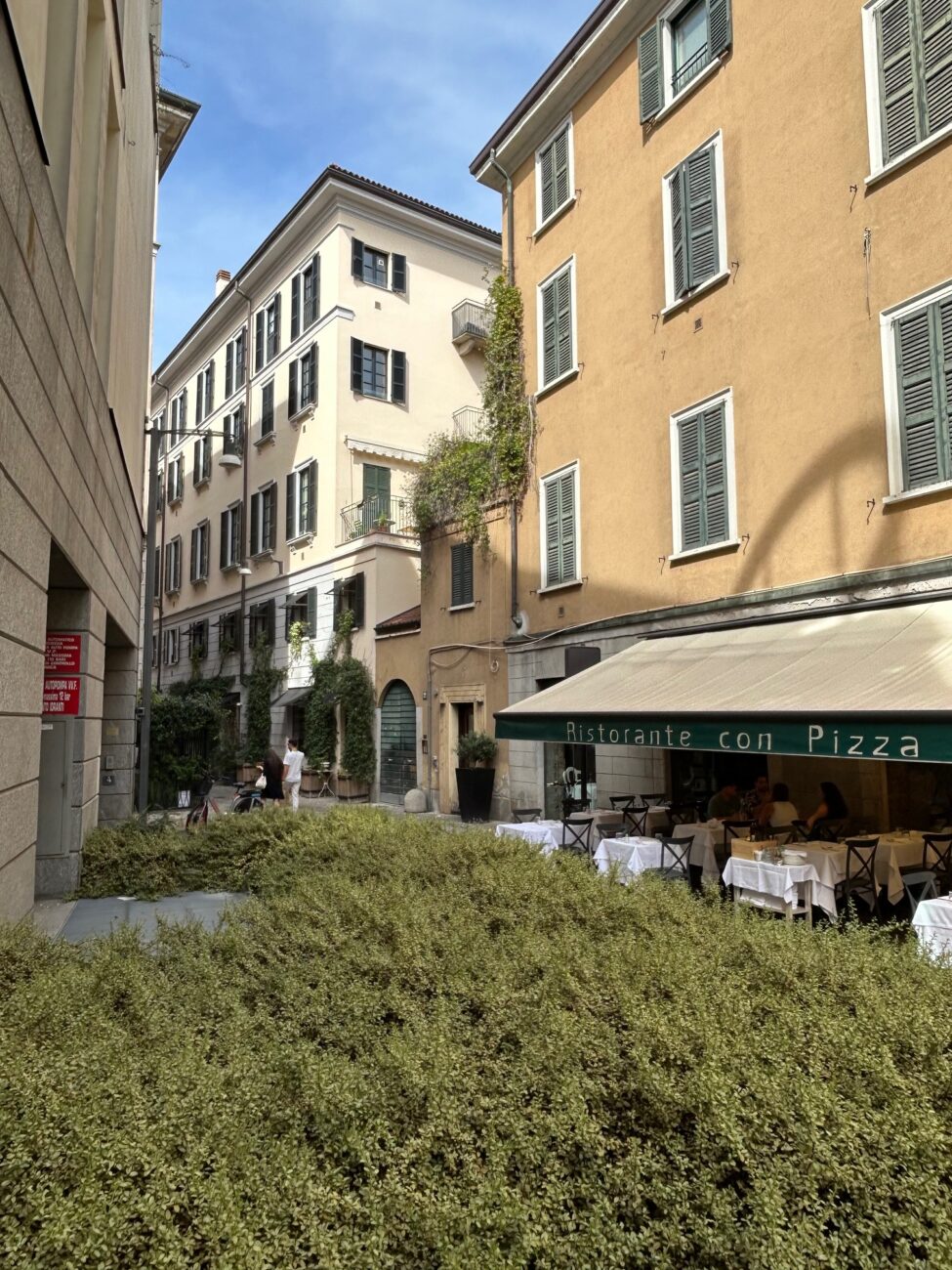 Vicolo Fiori in Brera